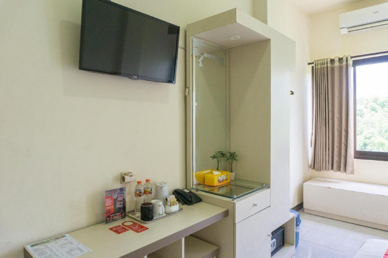 RedDoorz @ Tambolaka Sumba Hotell Lokokaki Eksteriør bilde