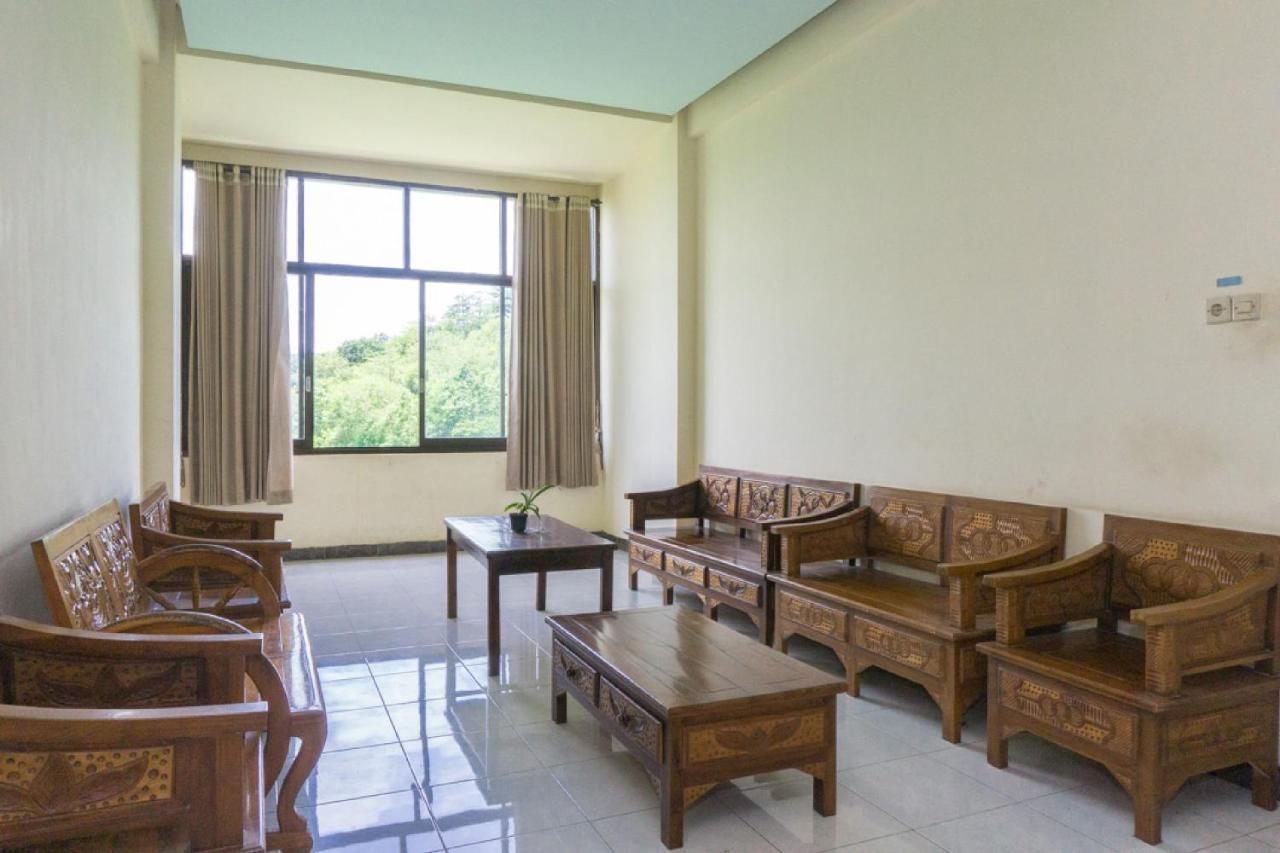 RedDoorz @ Tambolaka Sumba Hotell Lokokaki Eksteriør bilde
