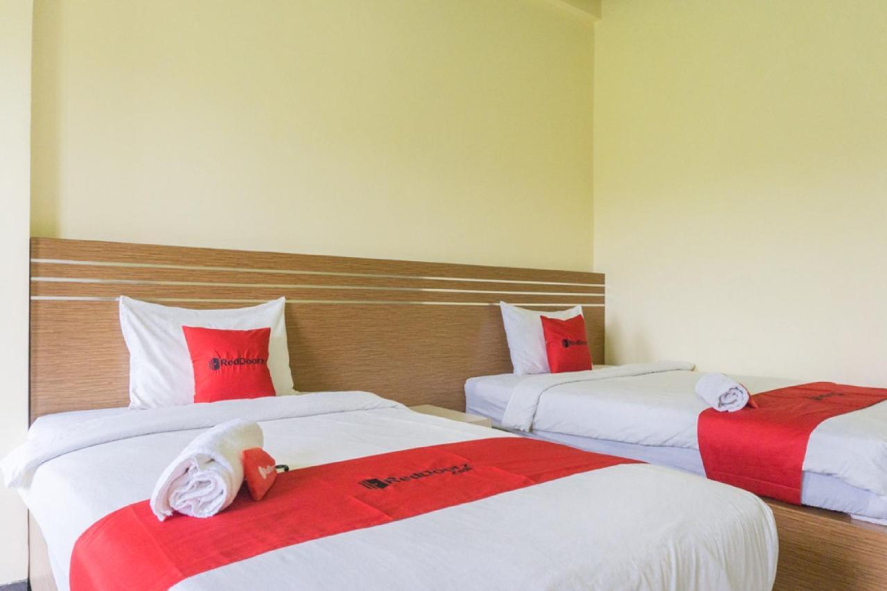 RedDoorz @ Tambolaka Sumba Hotell Lokokaki Eksteriør bilde