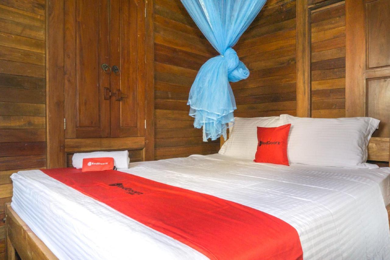 RedDoorz @ Tambolaka Sumba Hotell Lokokaki Eksteriør bilde